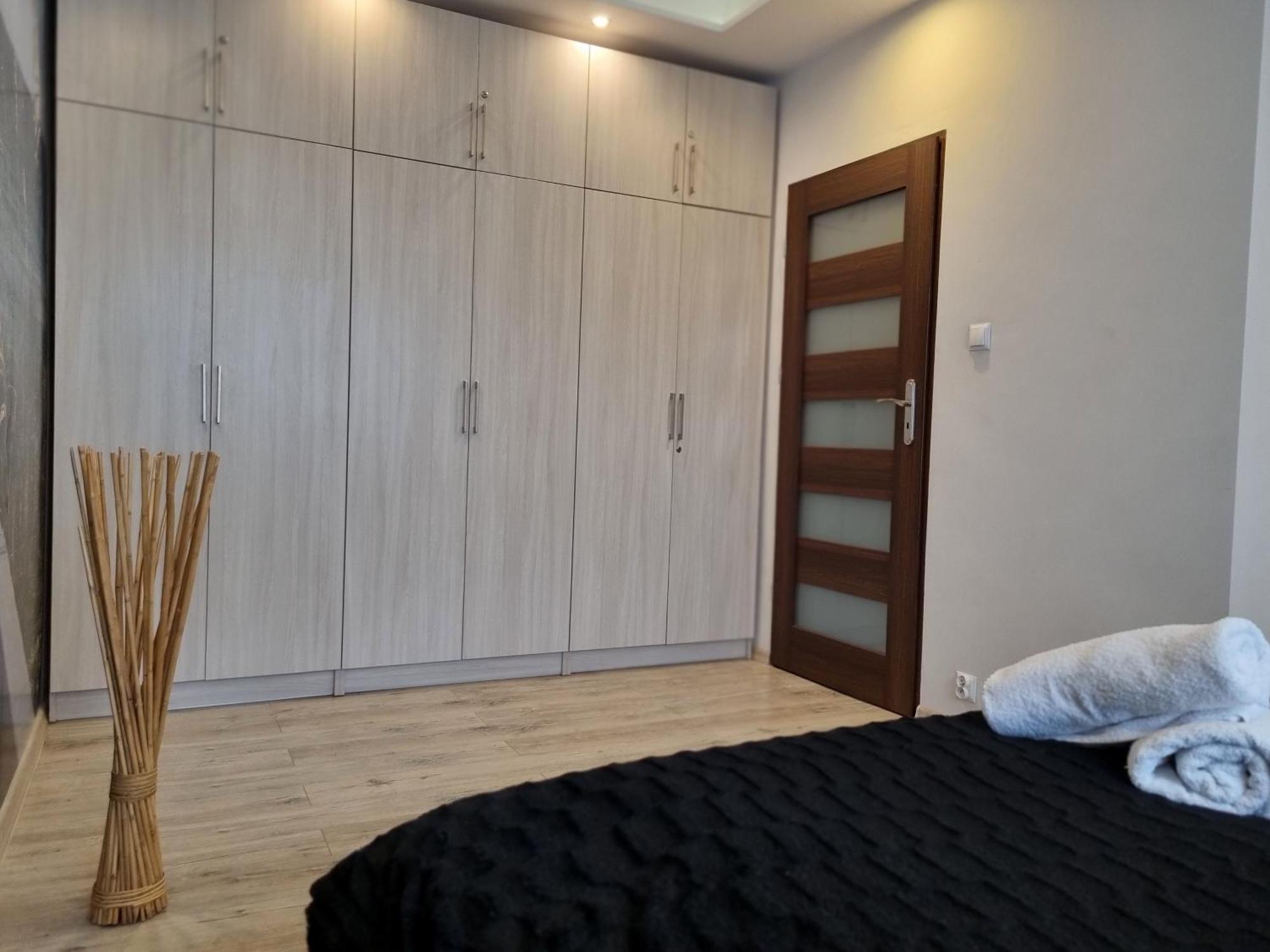 Apartment Q Apart Zachodnia - Trzy Pokoje, Manufaktura, Parking, Fv *